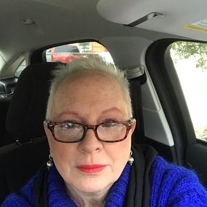 Meet your Posher, Joni